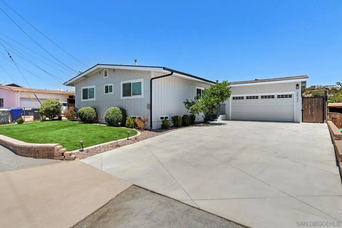 2533 Calle Tres Lomas, San Diego, CA 92139 - #1