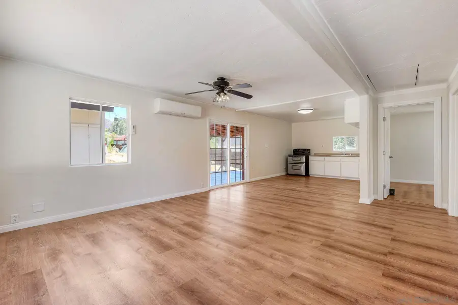 126 Almyra Rd., El Cajon, CA 92019 - #3