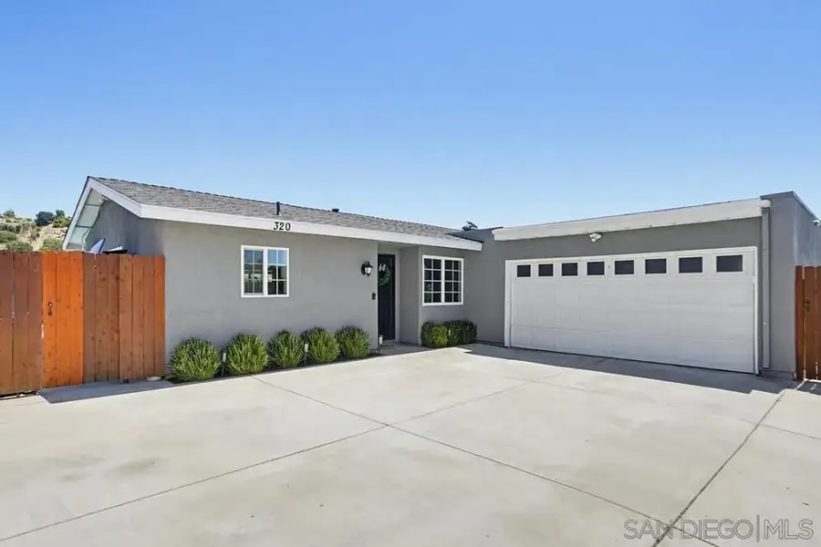 320 James St, Escondido, CA 92027 - #2