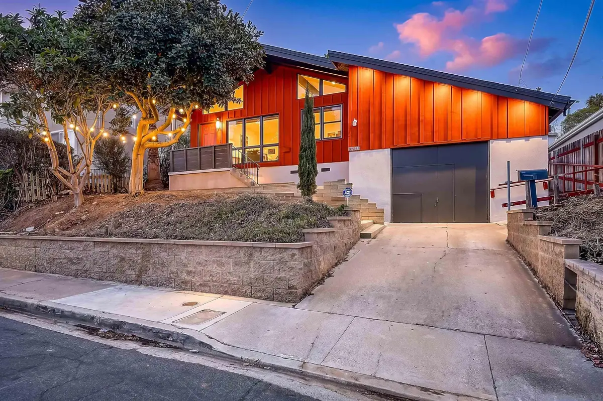 5858 Riley St, San Diego, CA 92110 - #1