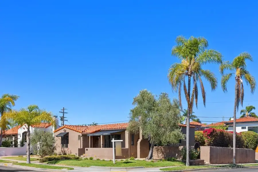 5151 Hastings Road, San Diego, CA 92116 - #3