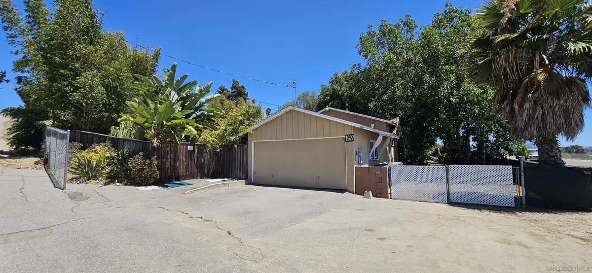 1622 S Santa Fe, Vista, CA 92084 - #1
