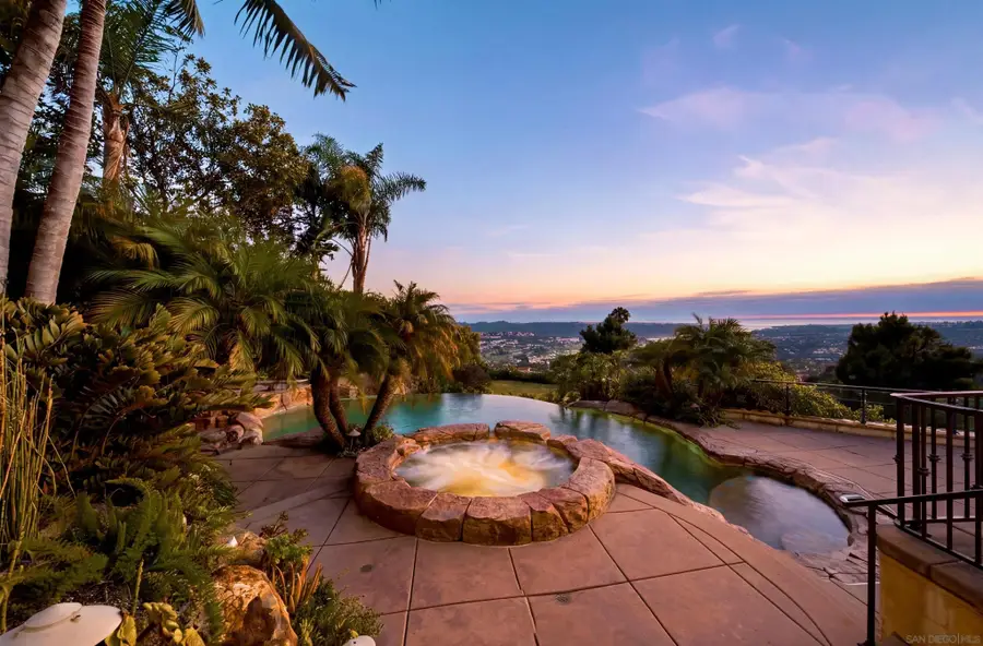 7149 Obelisco Cir, Carlsbad, CA 92009 - #3