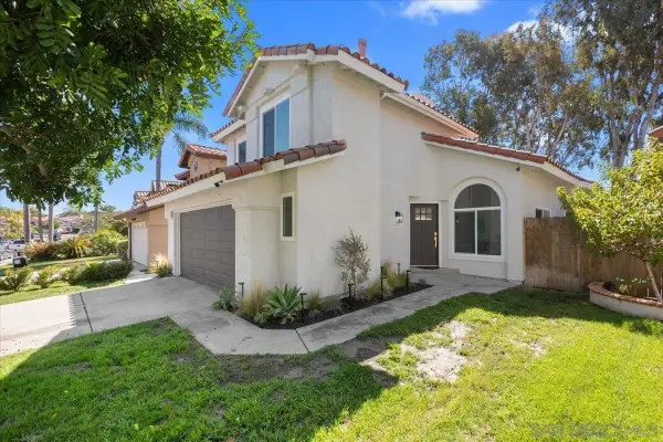 1789 Avenida Segovia, Oceanside, CA 92056