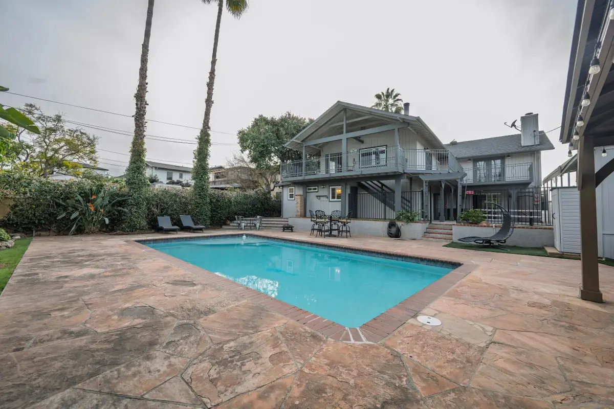444 Avalon Dr., Vista, CA 92084 - #1