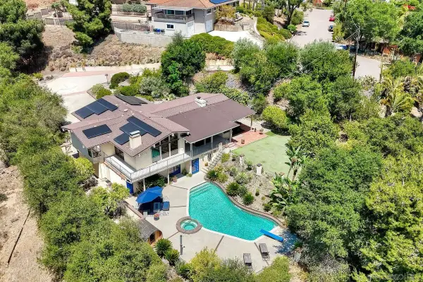 338 Merrywood, Escondido, CA 92025