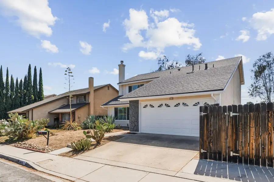 4614 La Cuenta Dr., San Diego, CA 92124 - #3