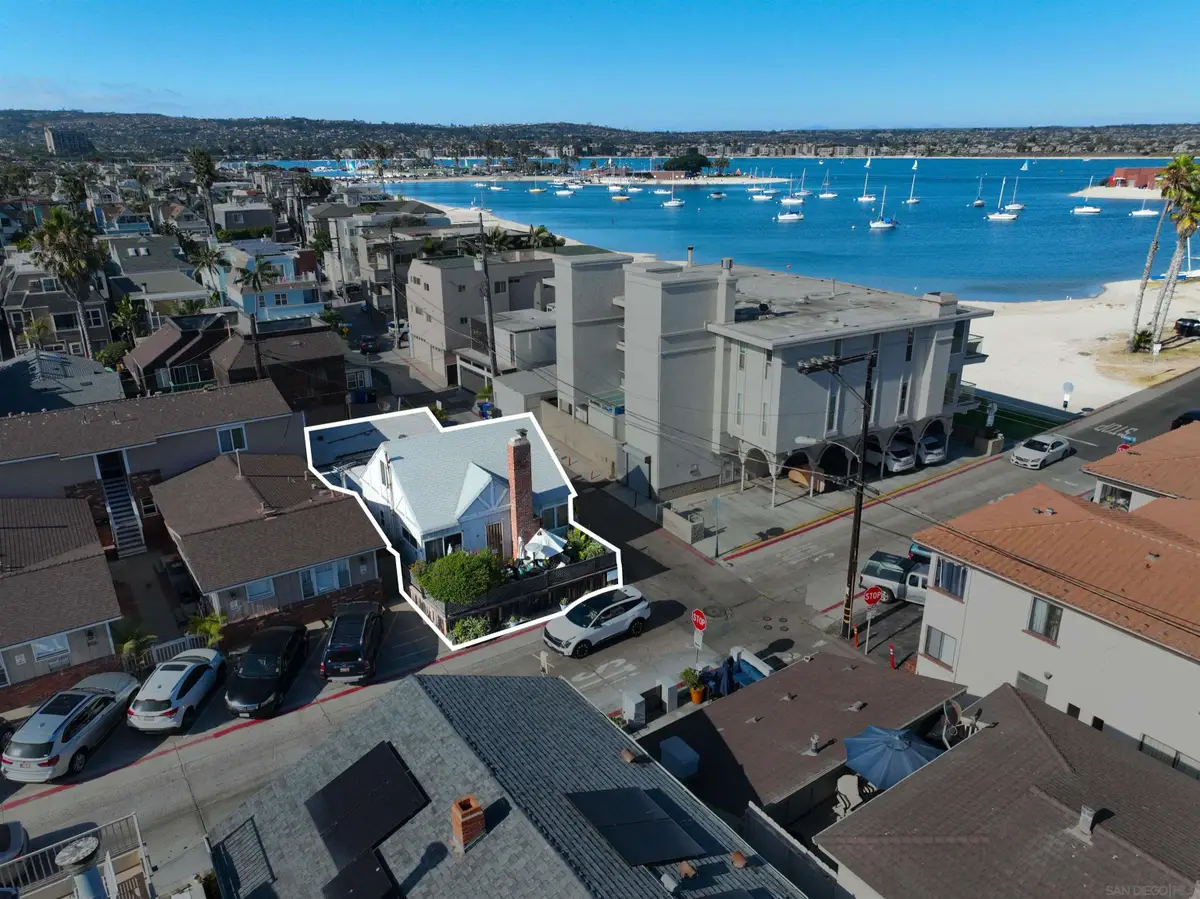 3510 Bayside Lane, San Diego, CA 92109 - #1