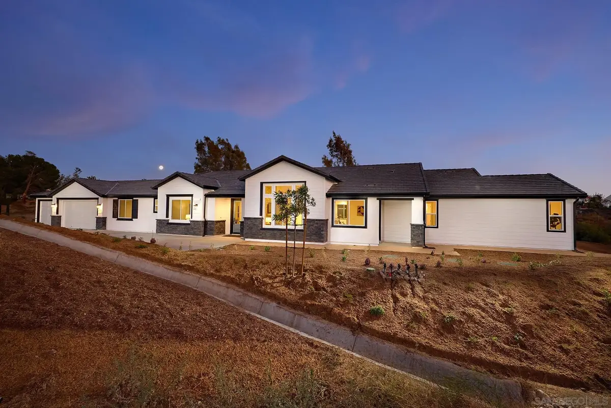 39301 Corte Venture, Temecula, CA 92592 - #1