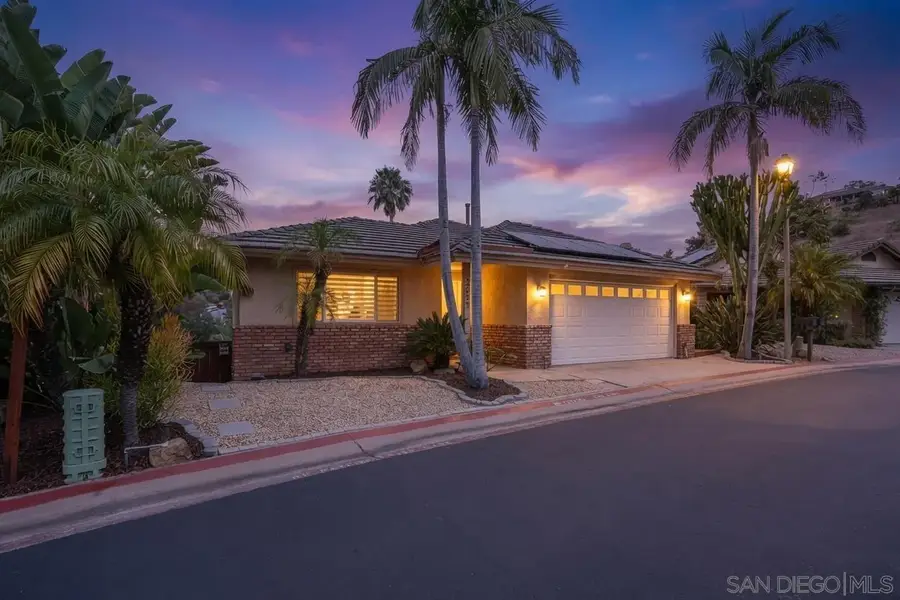 2054 Skyview, Escondido, CA 92027 - #2