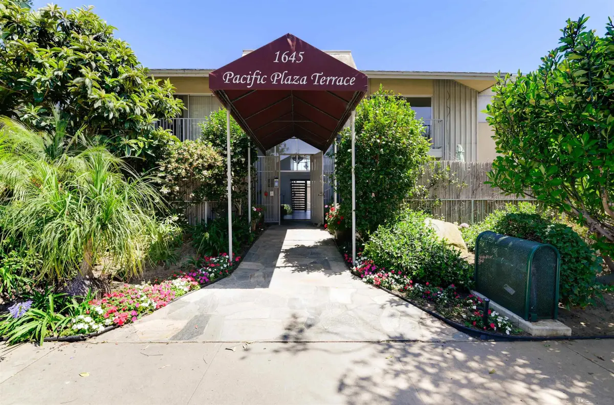 1645 Emerald #1o, San Diego, CA 92109 - #1