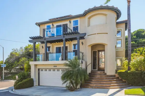 2304 Walmar Lane, San Diego, CA 92109