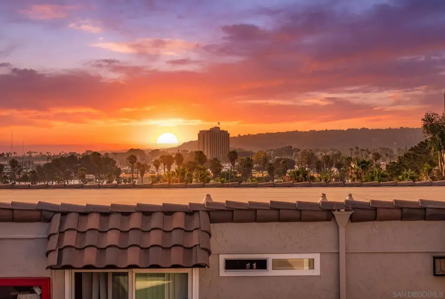4477 Mentone St #211, San Diego, CA 92107 - #3