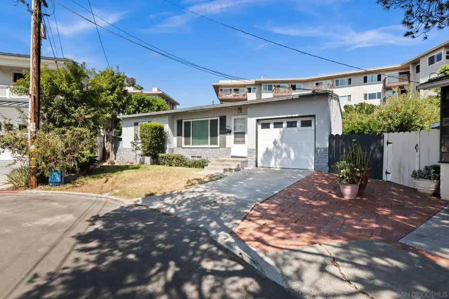 665 Pacific View Dr, San Diego, CA 92109 - #3