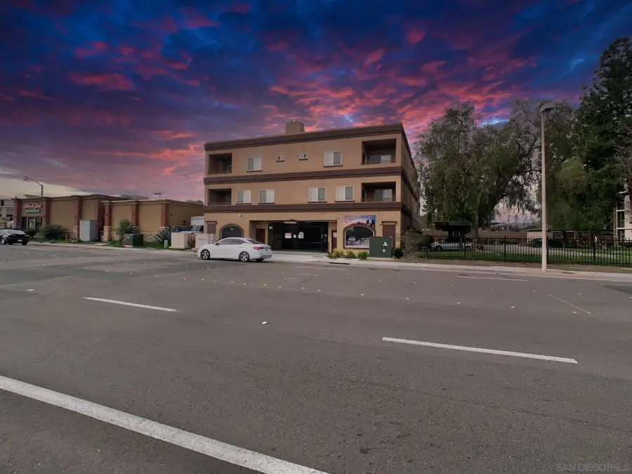 120 Ballantyne St, El Cajon, CA 92020 - #3