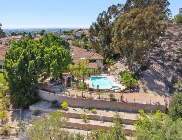 11330 Alejo, San Diego, CA 92124