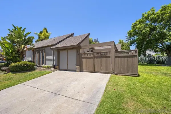 2848 Glen Canyon Circle, Spring Valley, CA 91977