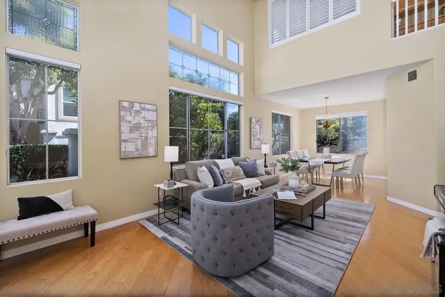 5381 Renaissance Ave, San Diego, CA 92122 - #2
