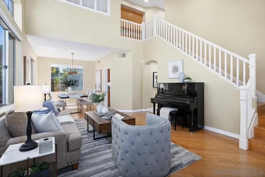 5381 Renaissance Ave, San Diego, CA 92122 - #3