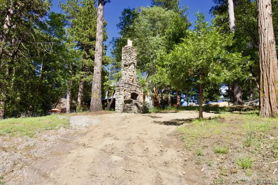 32065 Hunsaker Way #12, Running Springs, CA 92382 - #3