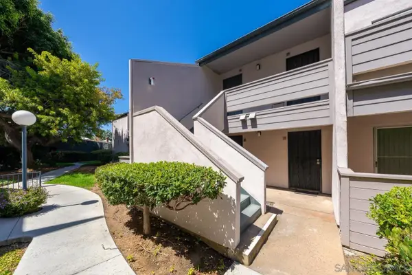 3266 Ashford St. #M, San Diego, CA 92111