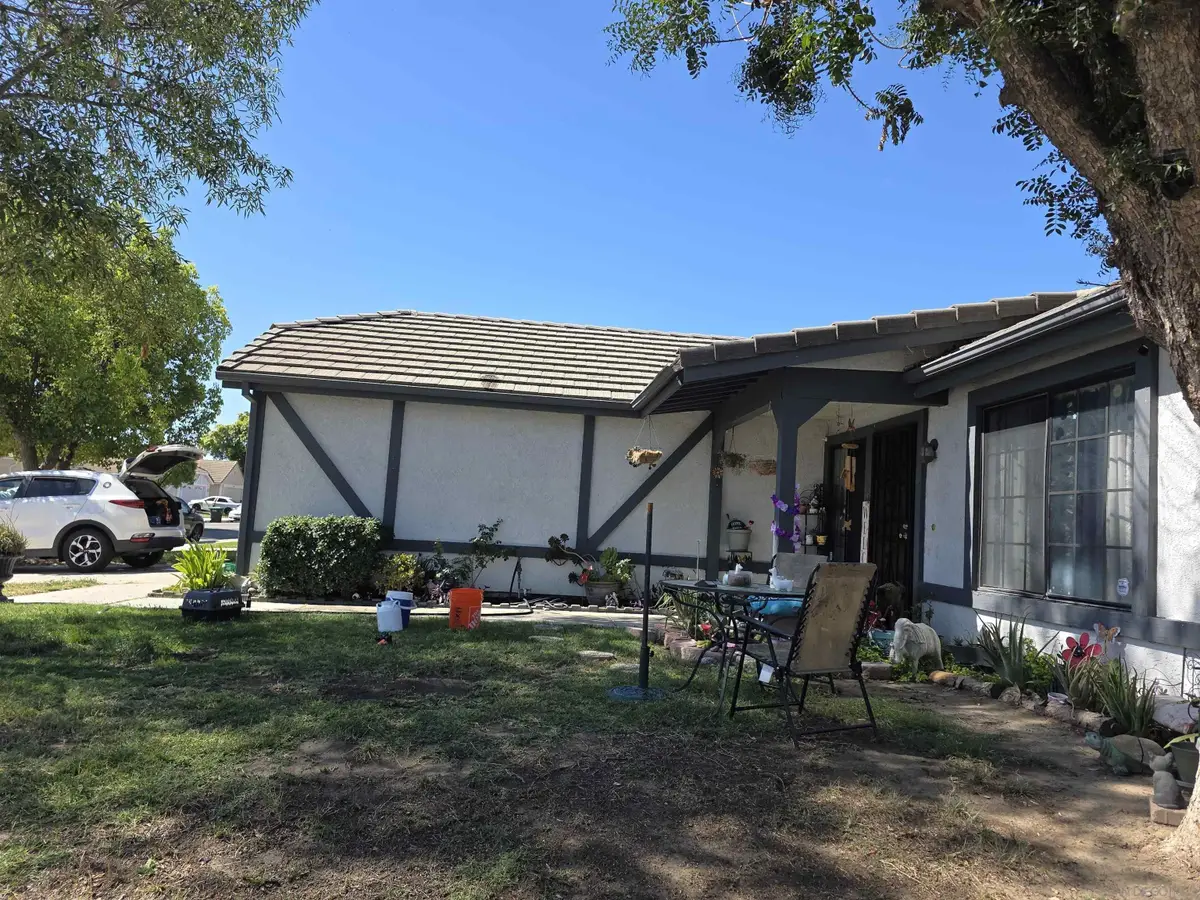 713 Pinehurst Dr, Hemet, CA 92545 - #1