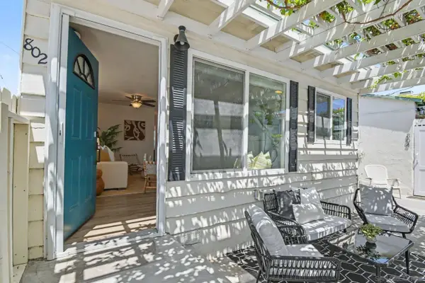 802 Vanderbilt Pl, San Diego, CA 92103