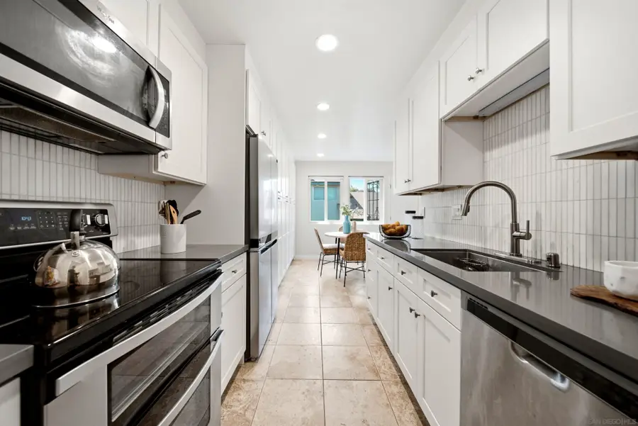7828 Camino Raposa, San Diego, CA 92122 - #3
