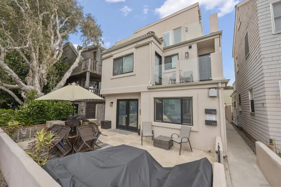 727 Ostend, San Diego, CA 92109 - #2