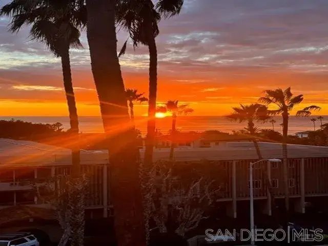 727 Sapphire Street #405, San Diego, CA 92109 - #1