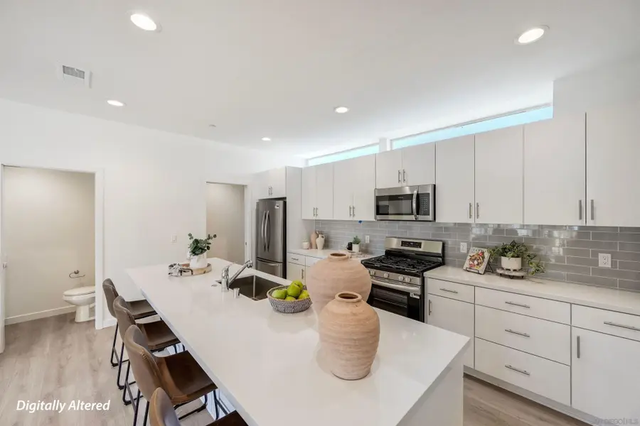 2250 Calle Chanate, San Diego, CA 92139 - #3