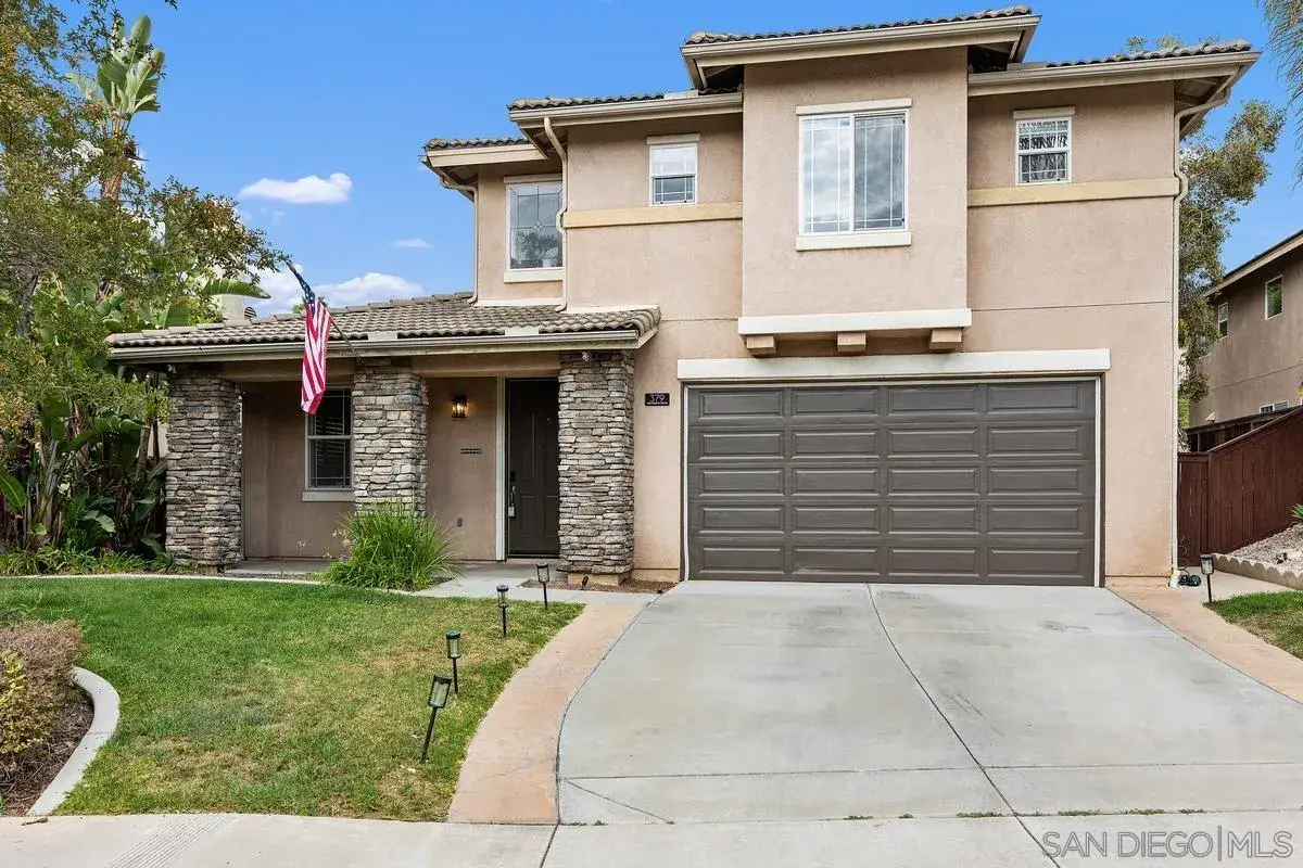 379 Edgewater Dr., San Marcos, CA 92078 - #1