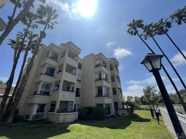12122 Royal Birkdale #205, San Diego, CA 92128