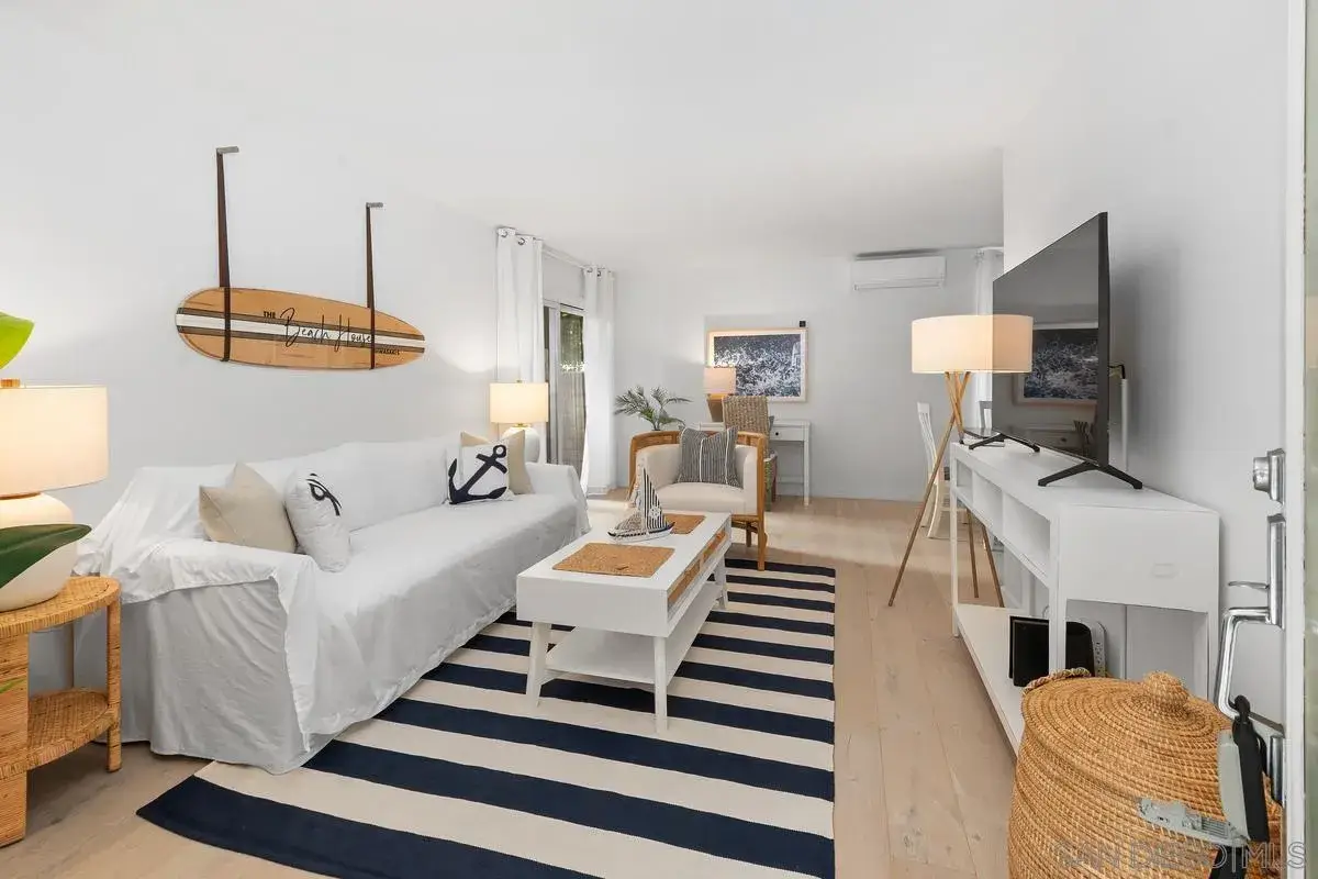 1964 Chalcedony #Unit 4, San Diego, CA 92109 - #1