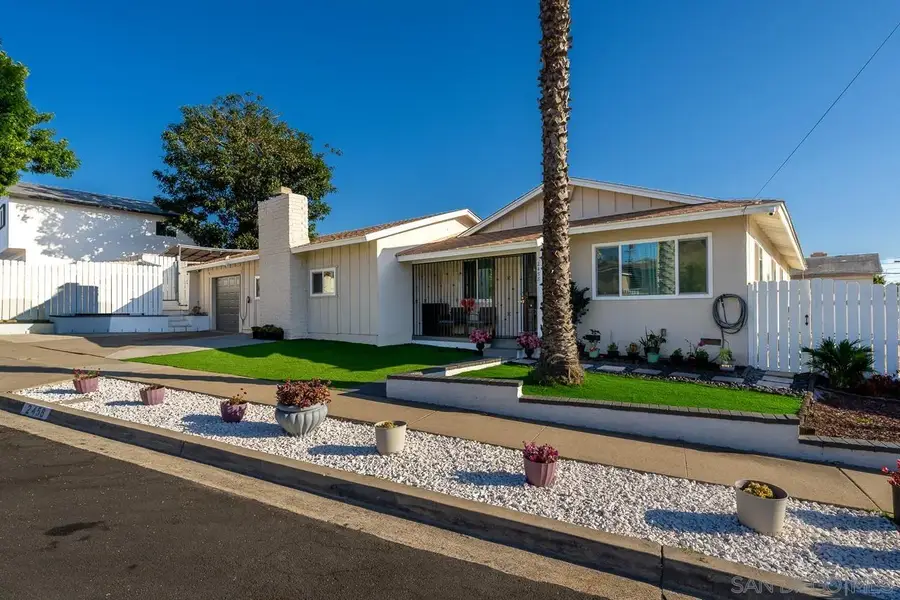2458 Calle Tortuosa, San Diego, CA 92139 - #3