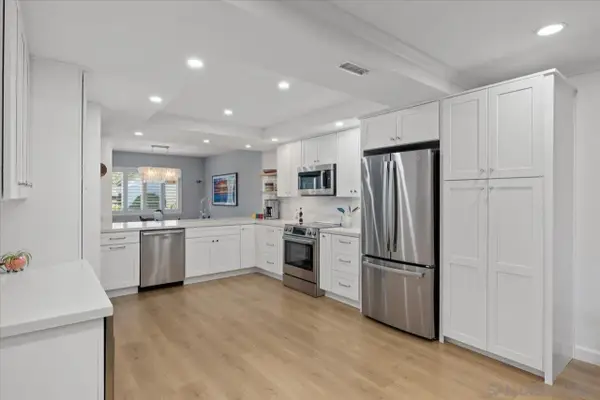 6502 Via Ostra, Carlsbad, CA 92009