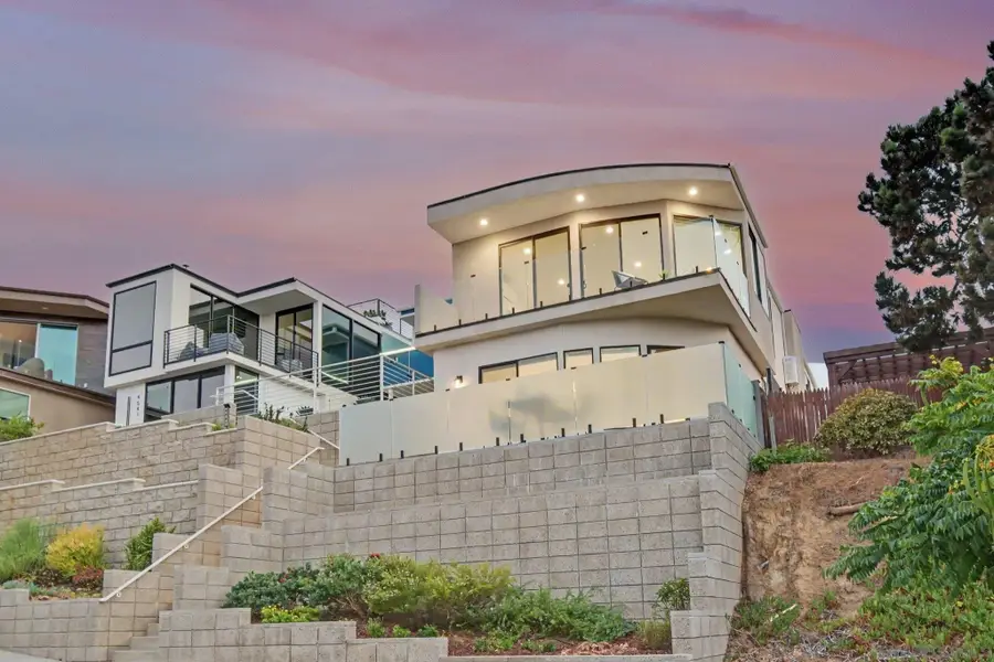 4549 Newport Ave, San Diego, CA 92107 - #2