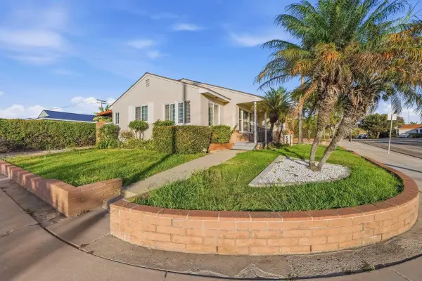 6504 Eldridge, San Diego, CA 92120