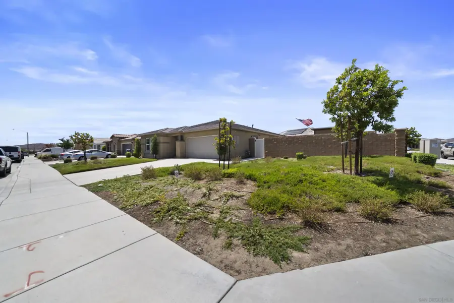 32404 Wild West Ct, Winchester, CA 92596 - #2