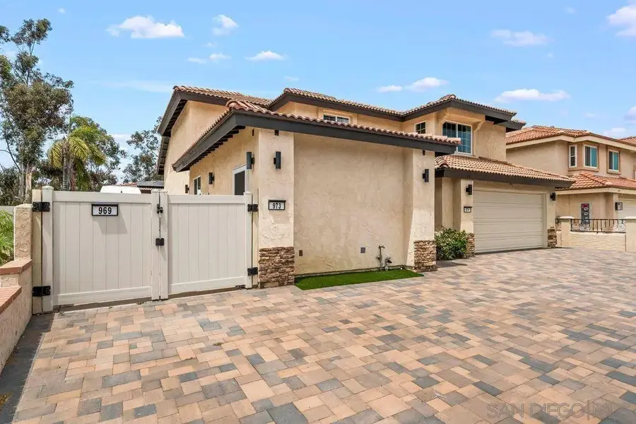 971-969-973 E J St, Chula Vista, CA 91910 - #3