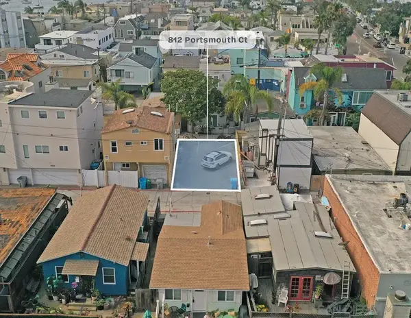 812 Portsmouth Ct, San Diego, CA 92109