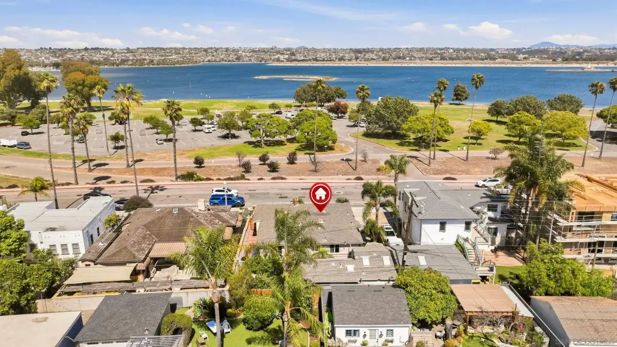 3634 Crown Point Dr, San Diego, CA 92109 - #1