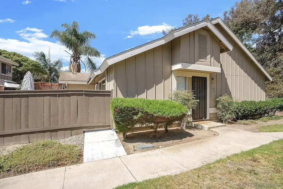 7471 Tooma St #Unit B, San Diego, CA 92139 - #3