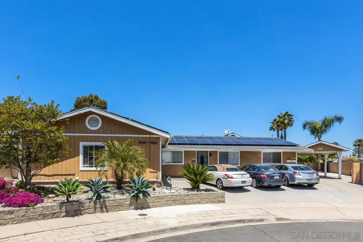 7696 Kiwi St, San Diego, CA 92123 - #1