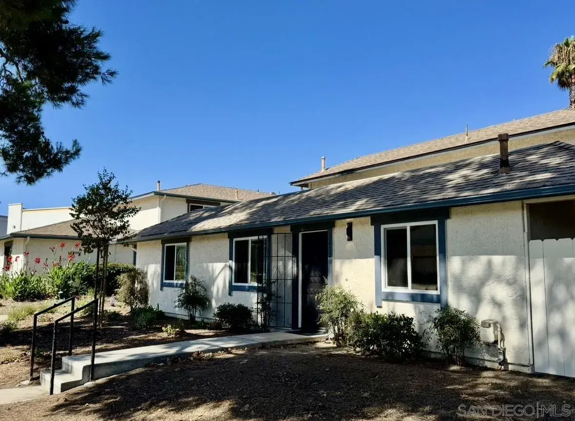 3412 Los Mochis Way, Oceanside, CA 92056 - #1