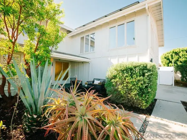 5596 Bloch St, San Diego, CA 92122