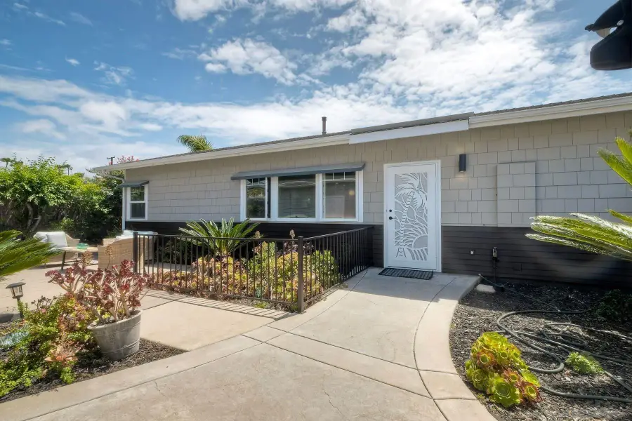 1027-29 Knowles Ave, Carlsbad, CA 92008 - #3