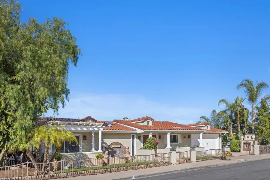 5713 Desert View Drive, La Jolla, CA 92037 - #2