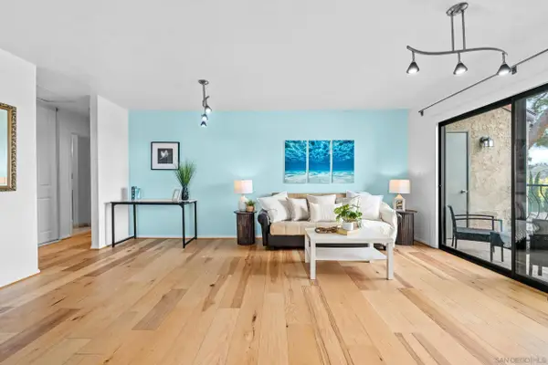 7320 Park Ridge Blvd #216, San Diego, CA 92120