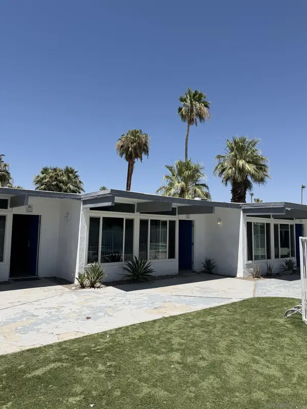 1733 E Amado Road, Palm Springs, CA 92262